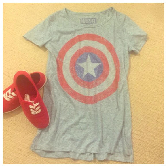 NWOT Captain America Tee - Picture 3 of 6