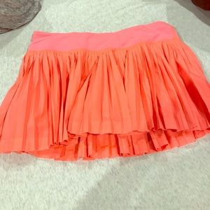 Lululemon street to pleat skirt, coral