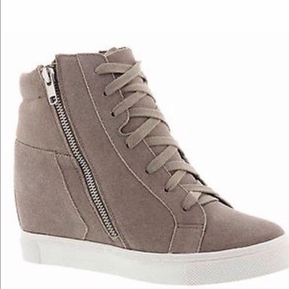 steve madden wedge tennis shoes