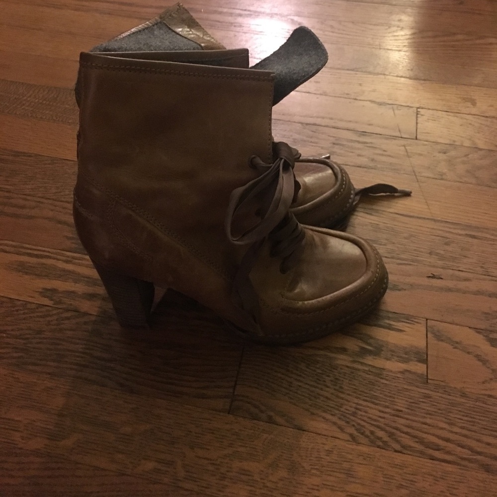 Brunello Cucinelli lace up booties