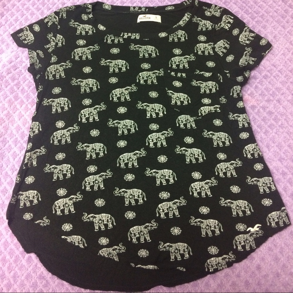 Hollister Elephant Flowing Tee