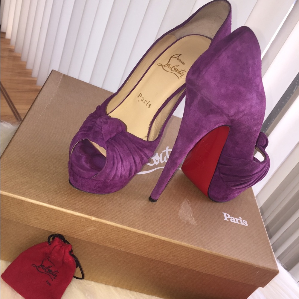 Christian Louboutin Jenny Pump Knotted Toe