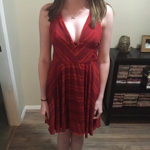 ❤️ NWT URBAN OUTFITTERS RED HALTER DRESS ❤️