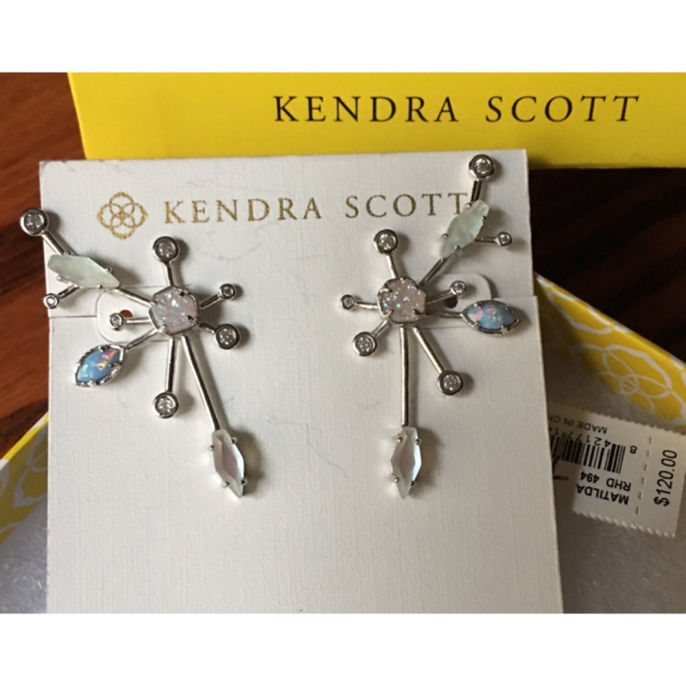 💥 SALE! 💥NEW Kendra Scott Matilda earrings - Picture 2 of 6