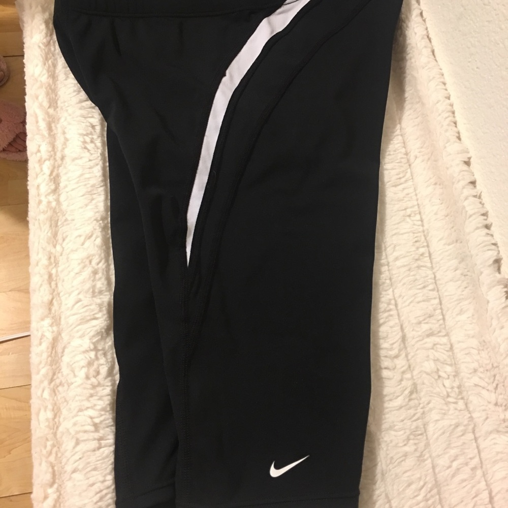 Nike Fit Dry Exercise Shorts Size 32