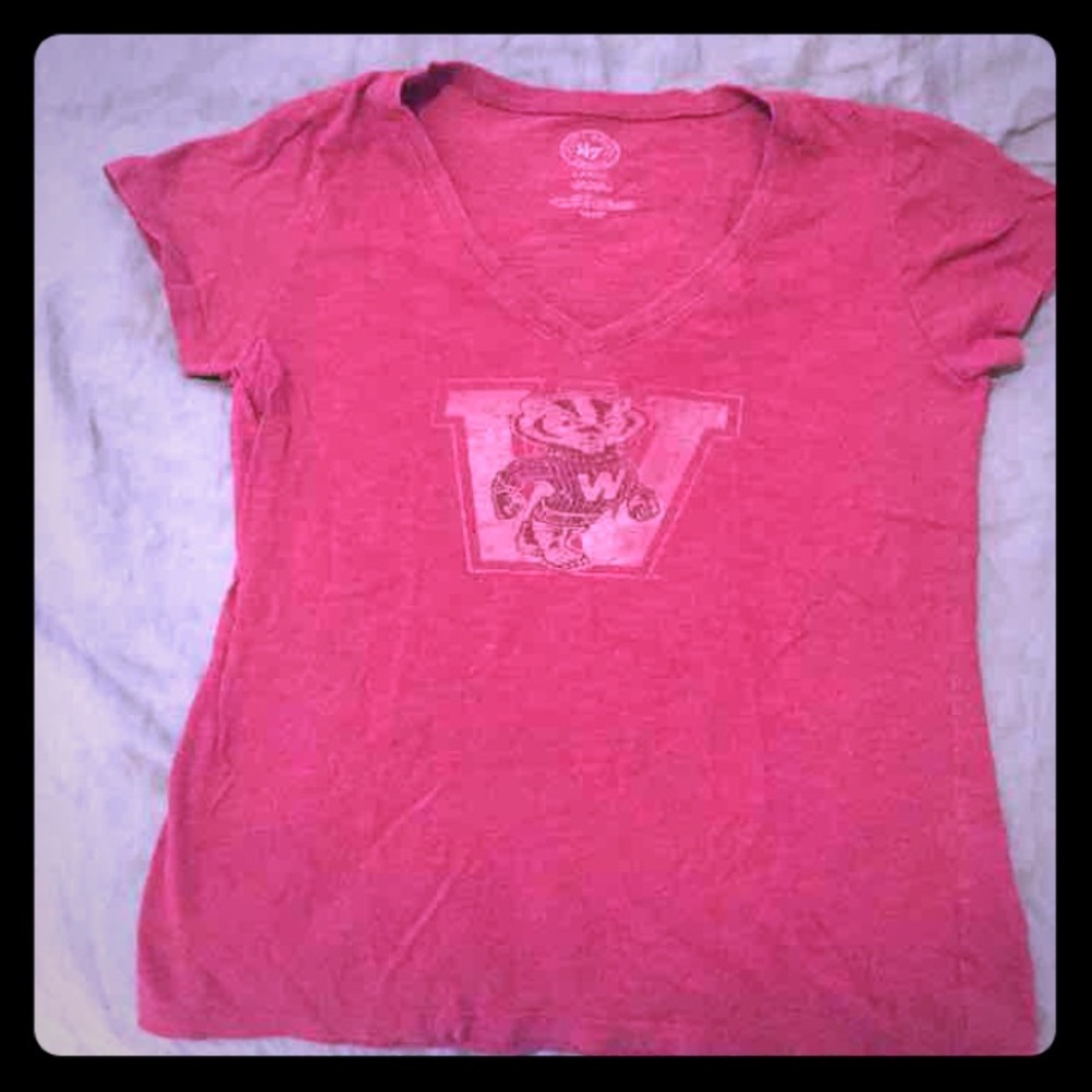47 Brand distressed WI Badgers Tee Sz M/L