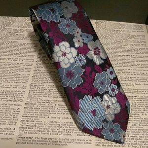 SOLD - Silk tie