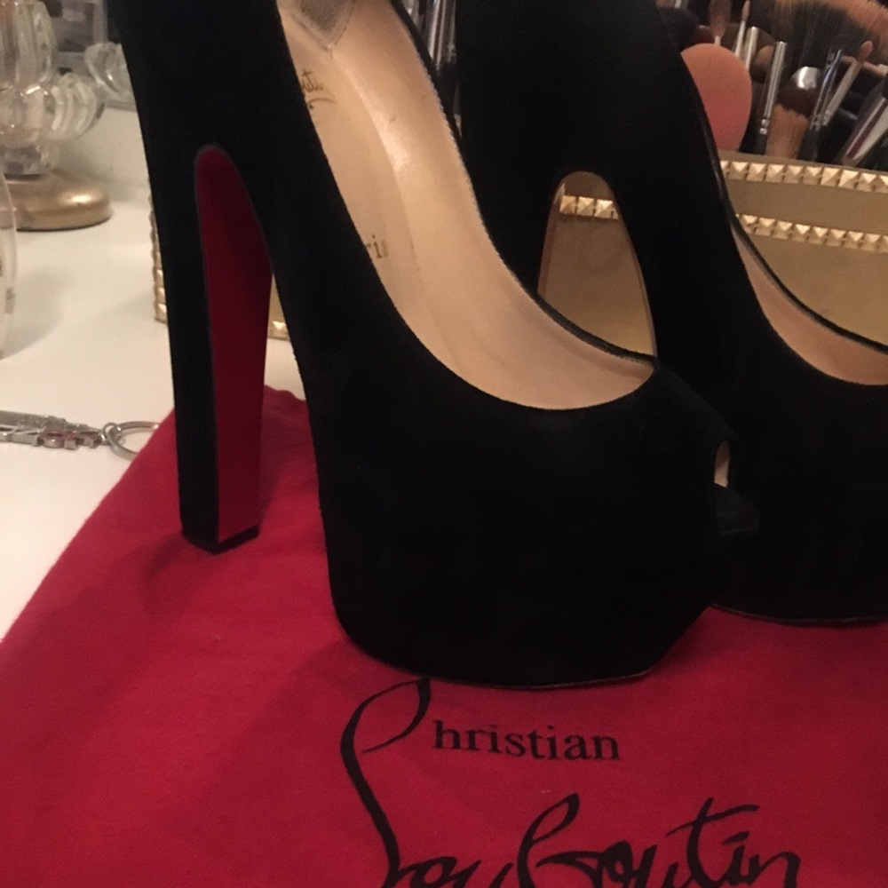 Christian Louboutin Shameless Veau Velours 37