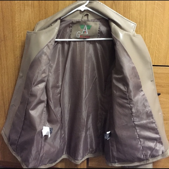 Brown jacket - Picture 3 of 4