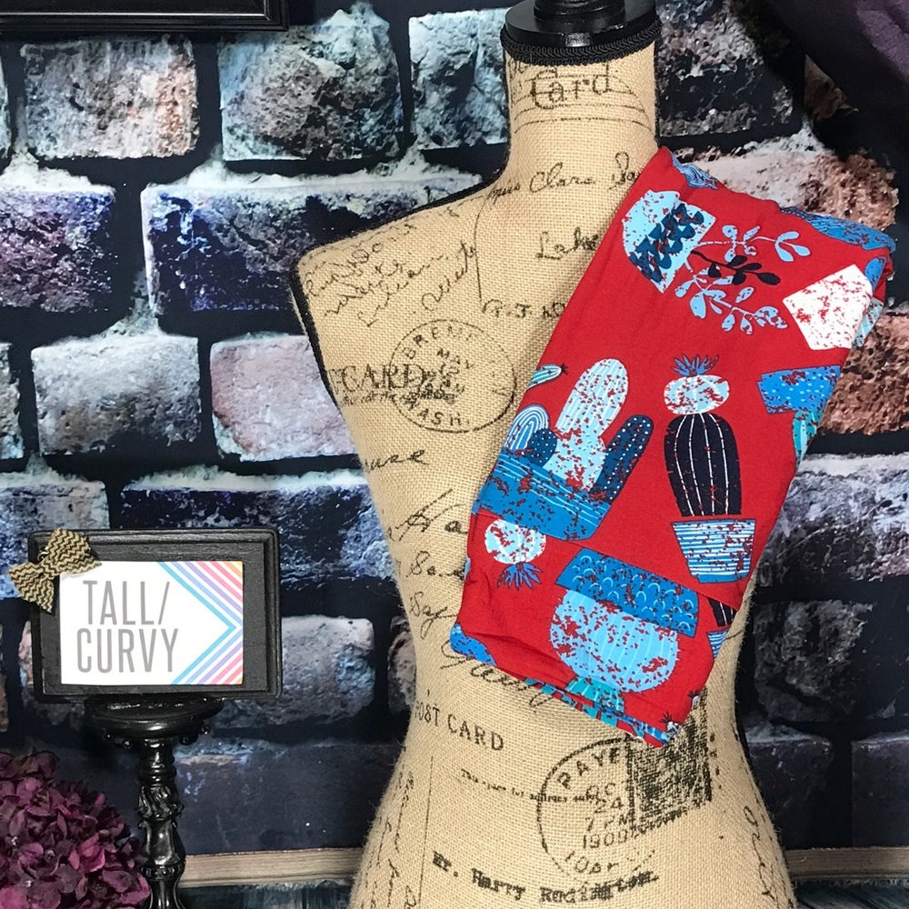 LuLaRoe BNWT Tall &a Curvy Leggings