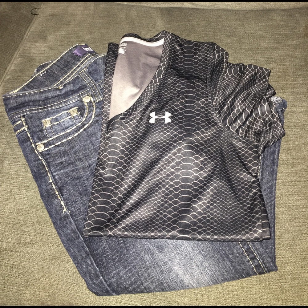 🆕 Underarmour short sleeve Tee