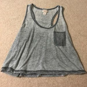 Grey cropped tank top