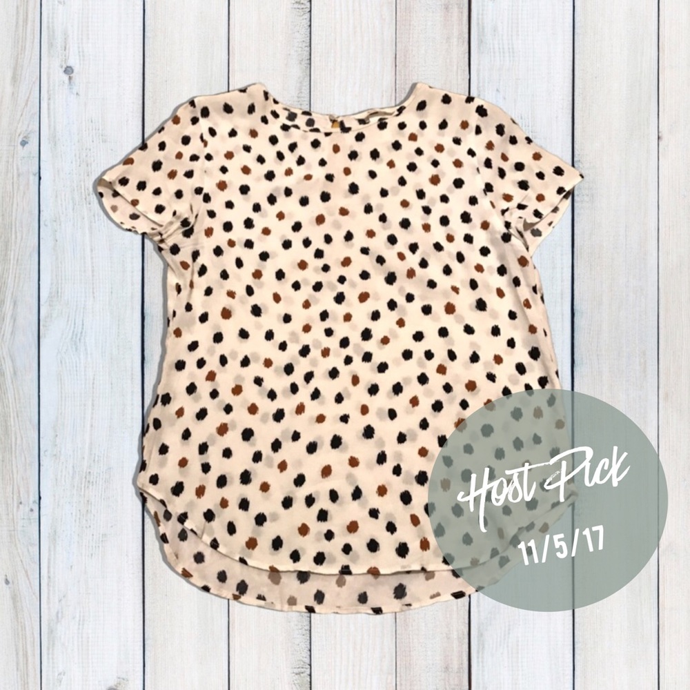 ⚡️HP 11/5/17⚡️H&M Abstract Polka Dotted Blouse