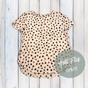 ⚡️HP 11/5/17⚡️H&M Abstract Polka Dotted Blouse