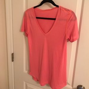 Lululemon V neck athletic tee Pink