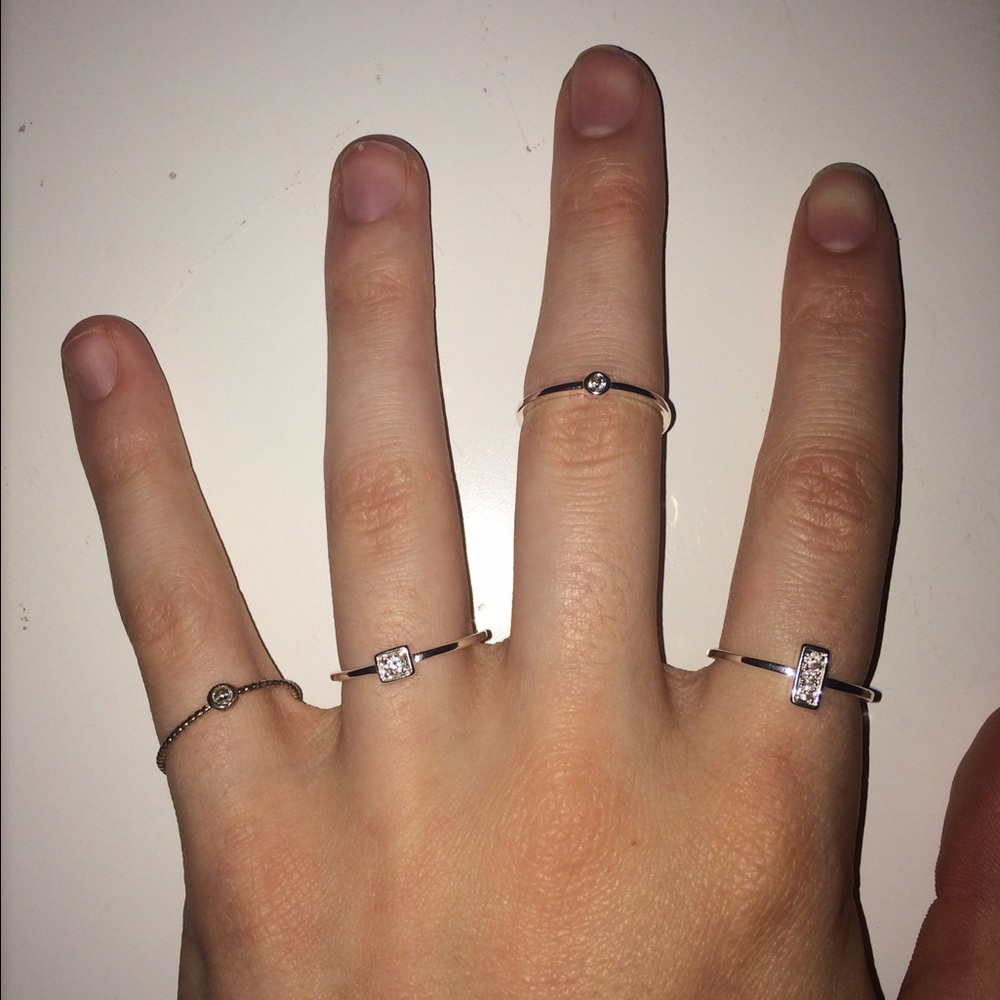 4 piece ring set - Picture 2 of 4