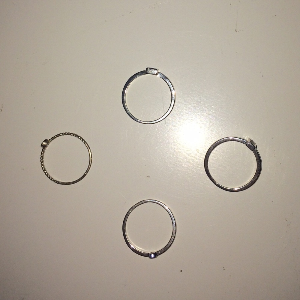 4 piece ring set - Picture 4 of 4