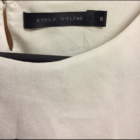 Dresses - Picture 3 of 5