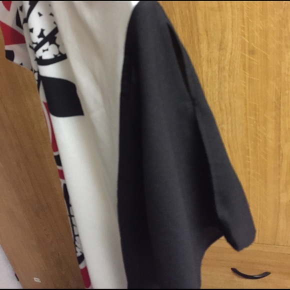 Dresses - Picture 5 of 5