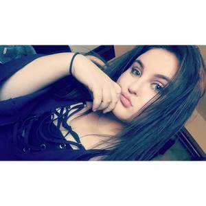 Meet your Posher, Holly