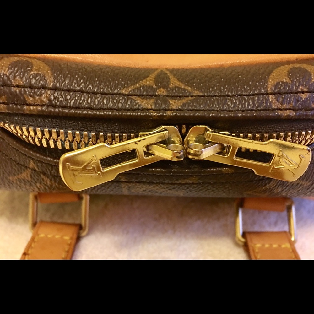 Louis Vuitton Monogram Excursion - Picture 2 of 4