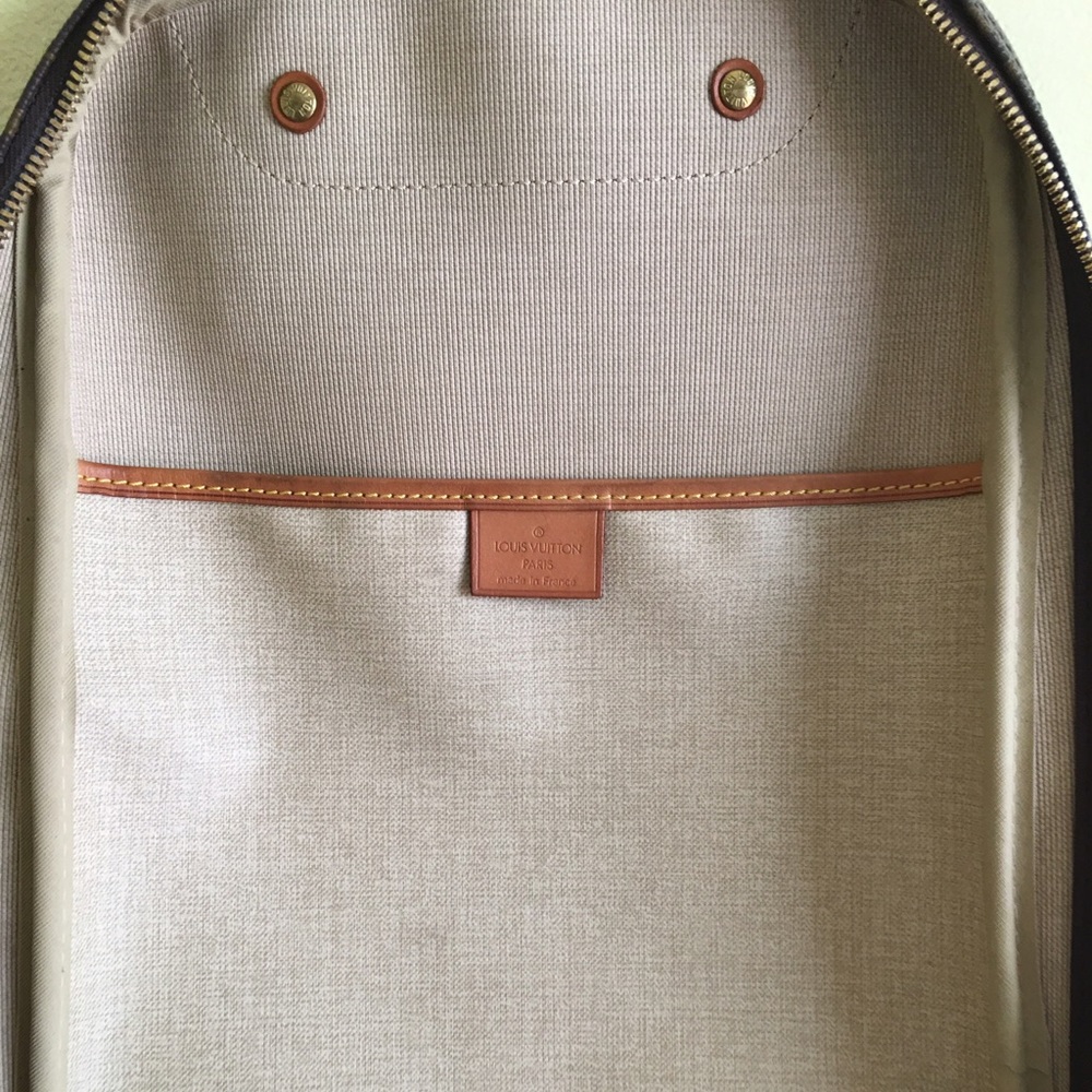 Louis Vuitton Monogram Excursion - Picture 4 of 4