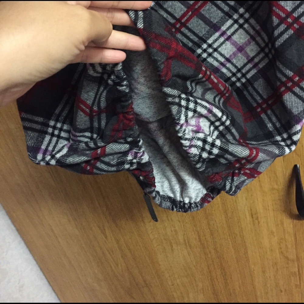 Tops - Picture 4 of 4