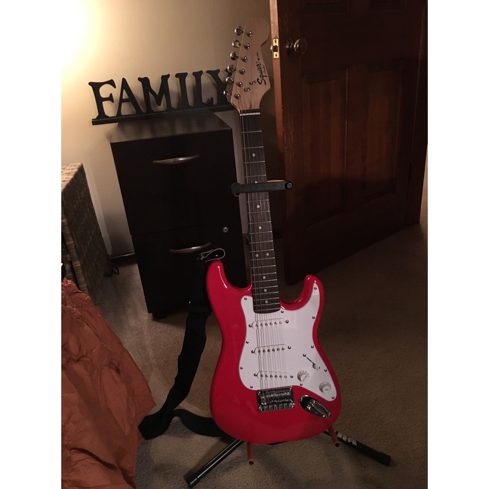 Red Fender Squier Mini