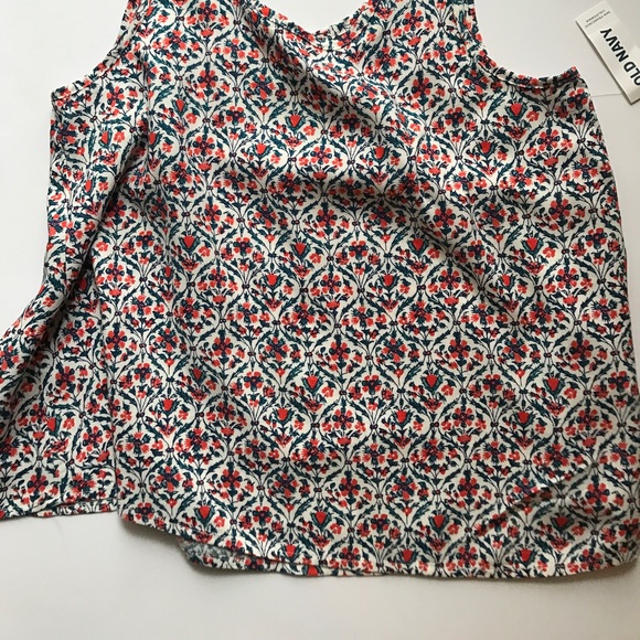 Girls Old Navy summer flow tank - Picture 2 of 3