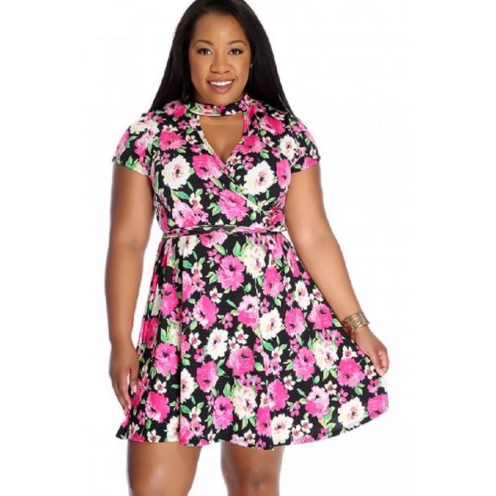 ‼️SALE‼️🌸. Amazing beautiful floral Dress - Picture 2 of 3
