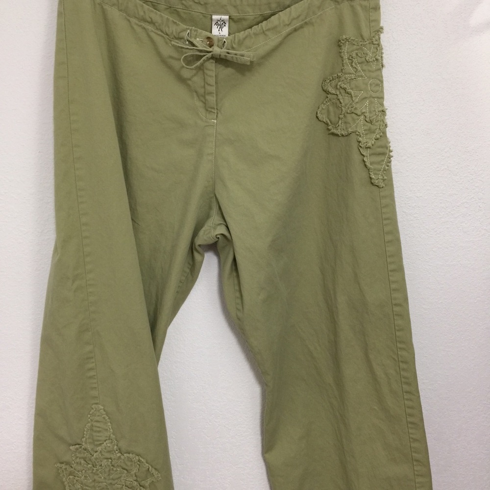 L sage green Prana 100% organic cotton capris