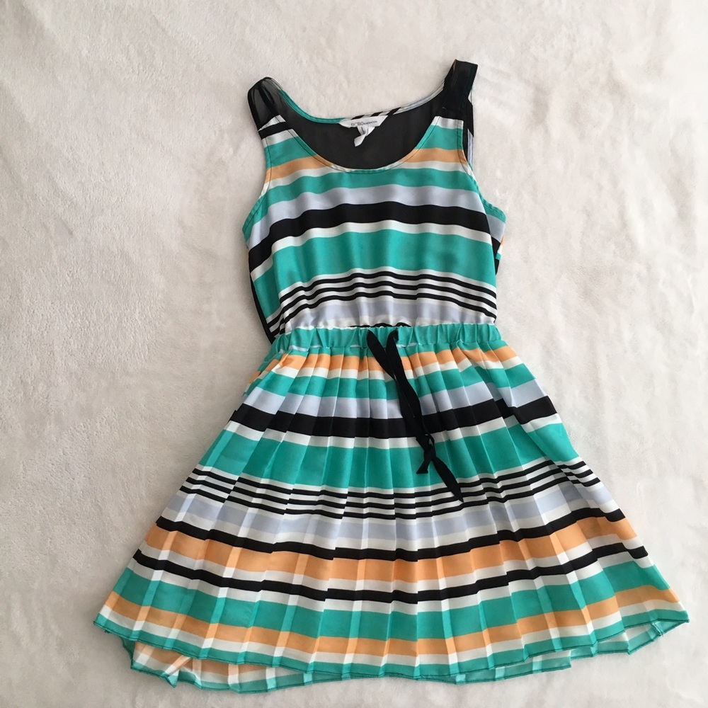 Pleated color block mesh dress