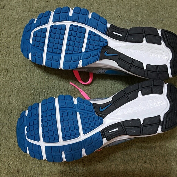 Nike Revolution 2 Women's Running Shoe Sneakers - Picture 3 of 3