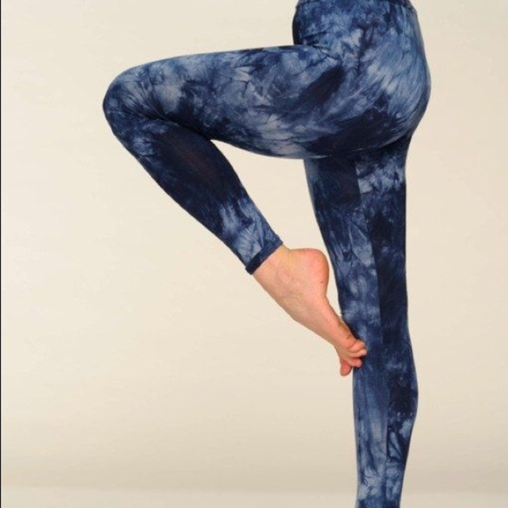 Blue Tie Dye Yoga Leggings