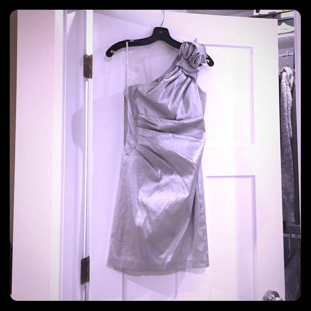 Jessica McClintock silver party dress 👗 HOLIDAYS