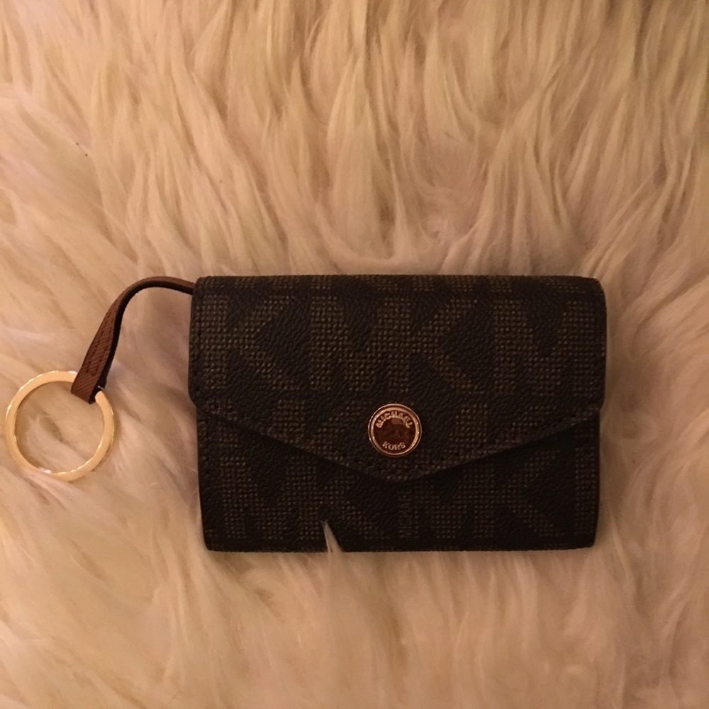 Michael Kors MK Signature Saffiano Card Wallet