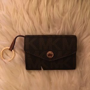 Michael Kors MK Signature Saffiano Card Wallet