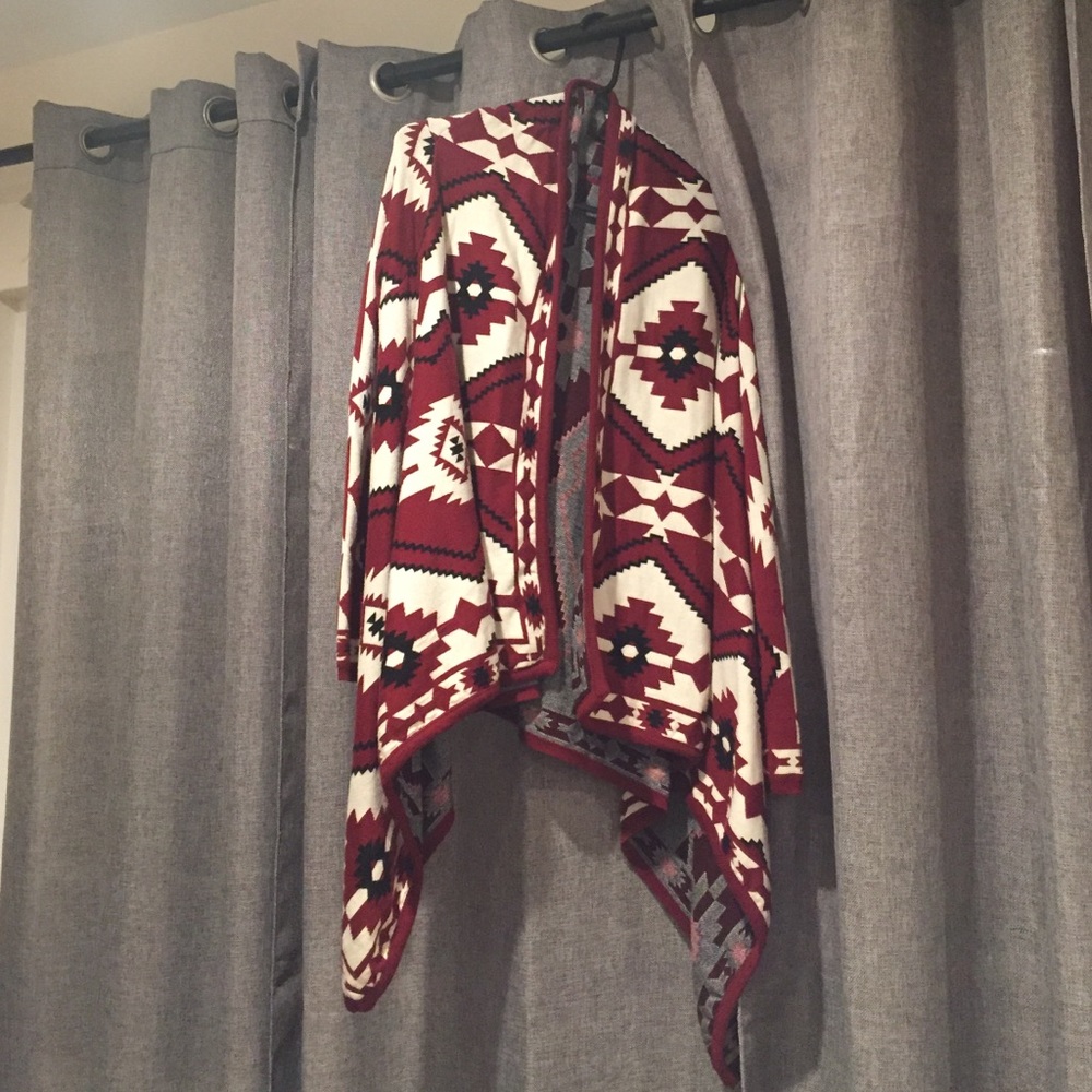 H&M maroon wavy jacket