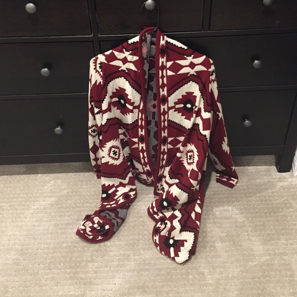 H&M maroon wavy jacket - Picture 2 of 4