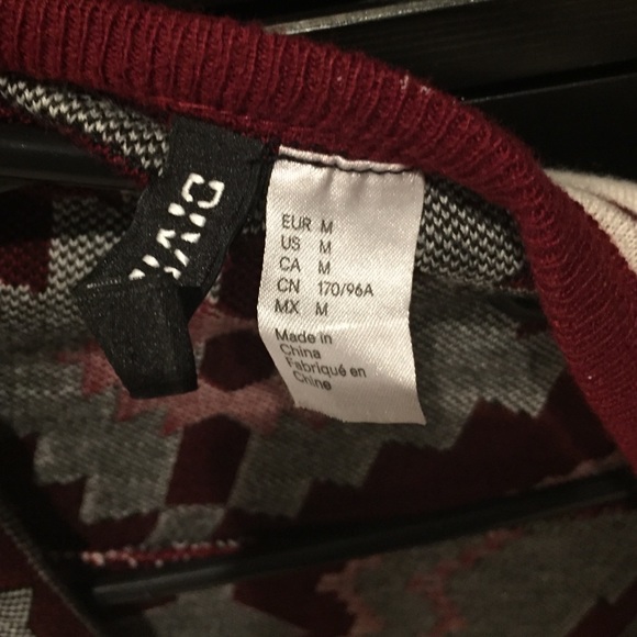 H&M maroon wavy jacket - Picture 3 of 4