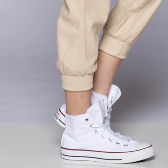 🌸🆕Leisure Linen Capris - Picture 5 of 7