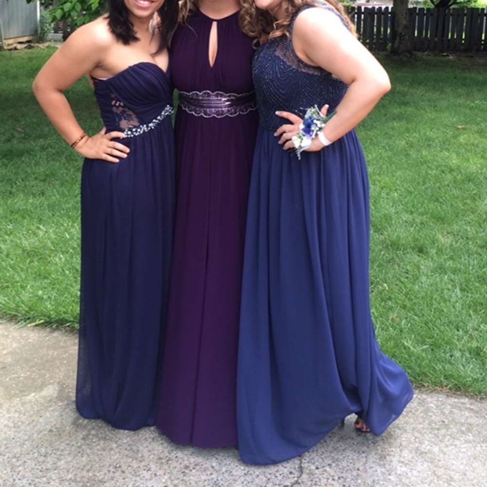 Prom dress! - Picture 2 of 2