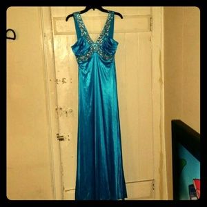 Beautiful full-legth sequence prom dress