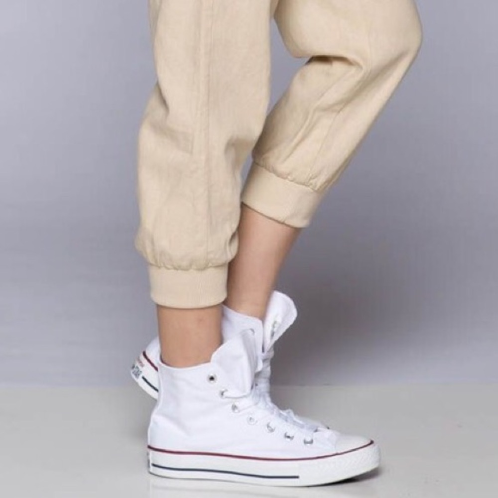 🌸🆕Leisure Linen Capris - Picture 7 of 8