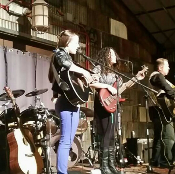 Meet your Posher, Paulina - Picture 2 of 8