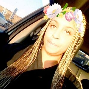 Meet your Posher, Taja