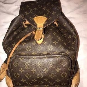 💯 authentic LV backpack montsorous GM ❤️❤️