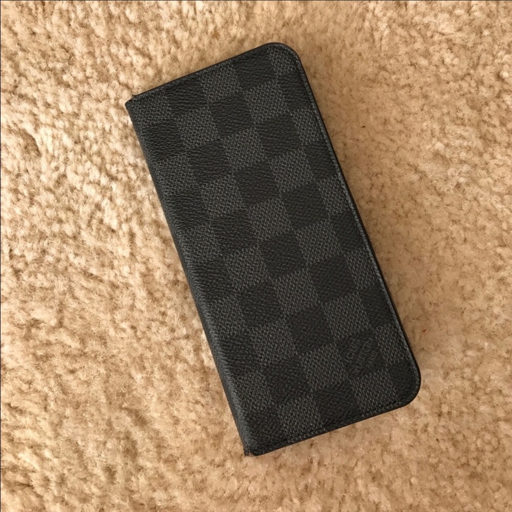 Louis Vuitton iPhone 6plus case Damier authentic!