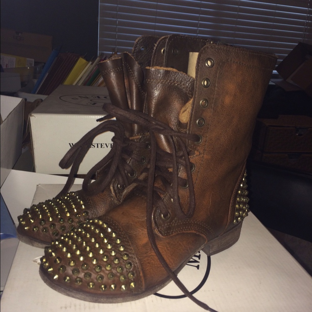 Steve Madden Tarnney leather boots
