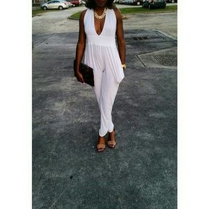 GoJane ALL WHITE JUMPSUIT W/ POCKETS